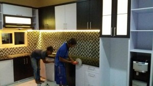 Harga kitchen set per meter di Malang